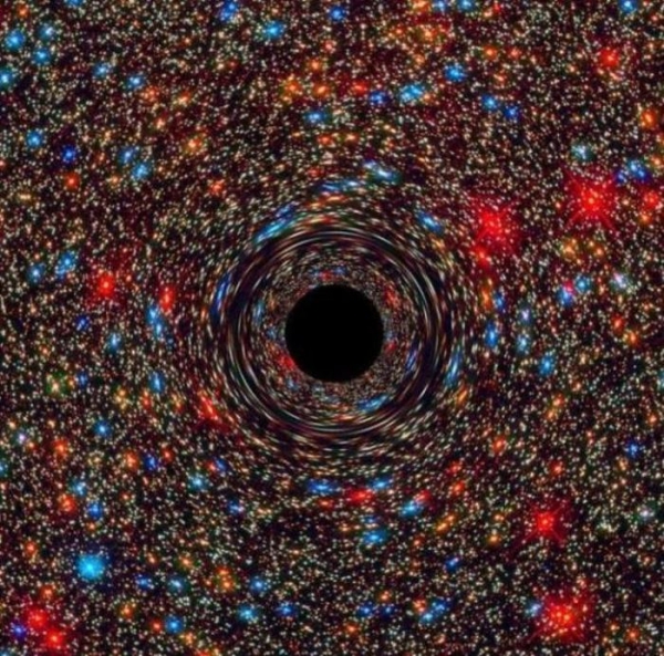 Снимок черной дыры может примирить теорию относительности и квантовую физику